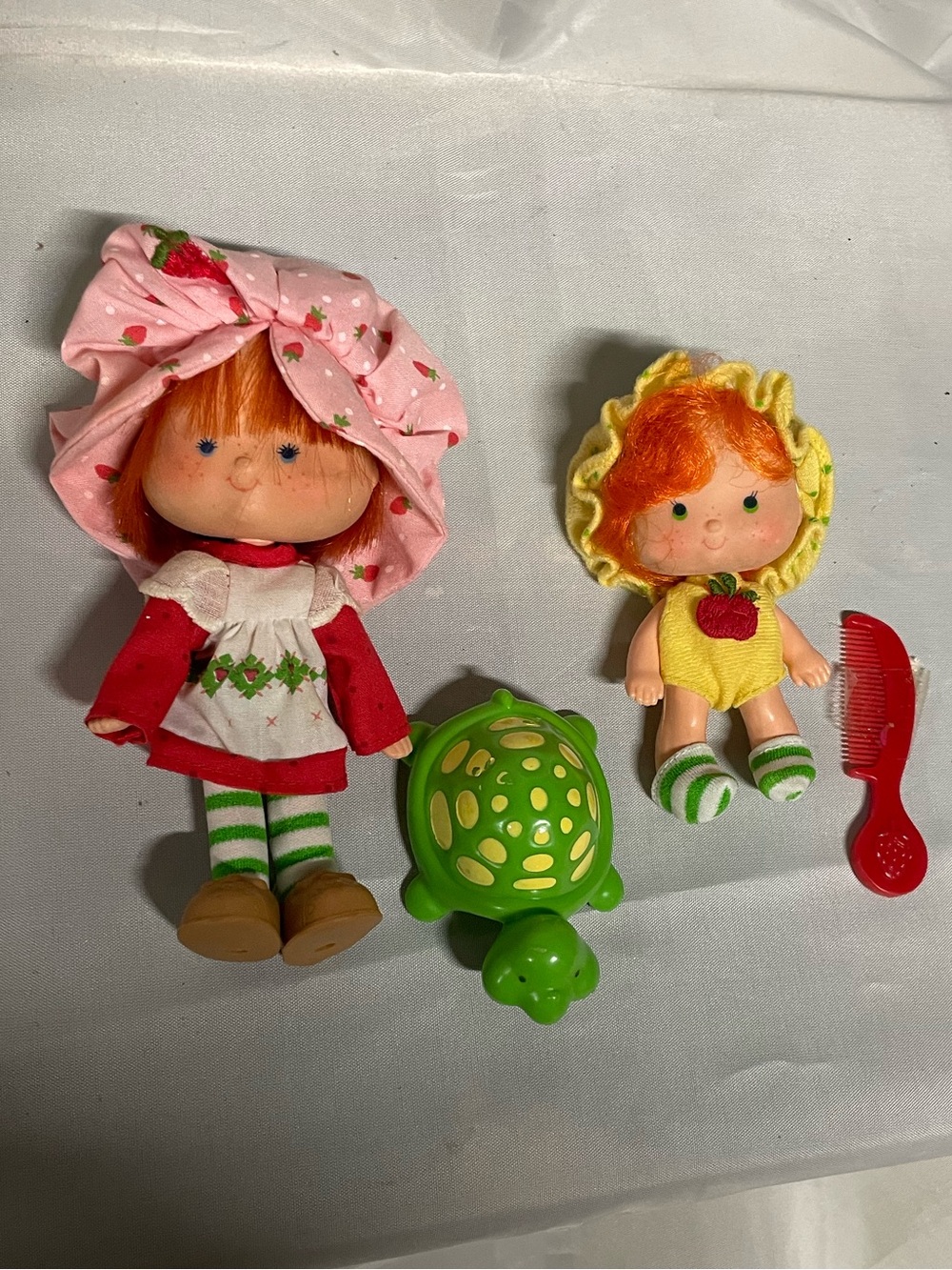 Vintage 1980’s Strawberry Shortcake and Apple Dumpling Set - Pink & Yellow